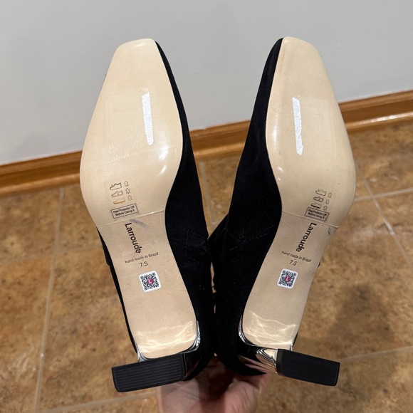 New Larroudé Alexis Bootie Black Suede Silver Heel Sz 7.5 Classic Fall Staple - Picture 8 of 14